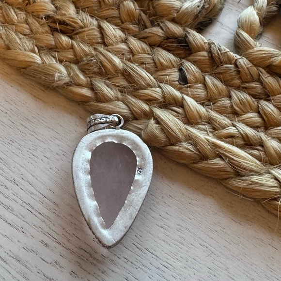 LARGE STERLING SILVER PENDANT WITH ROSE QUART - Picture 5 of 9